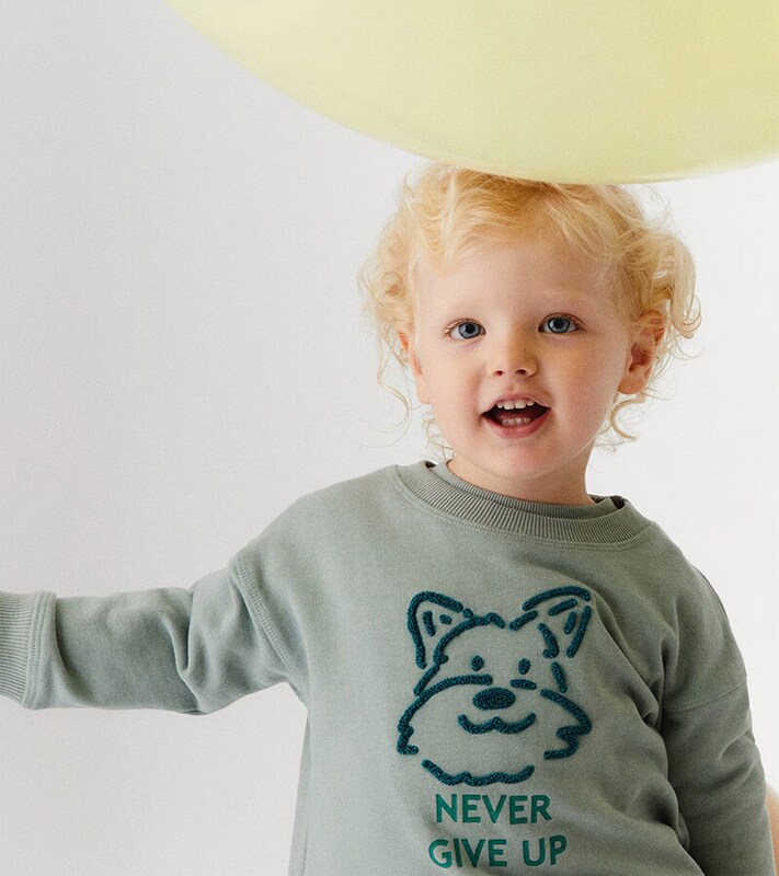 Veja a Roupa Desportiva para Bebé na loja online do El Corte Inglés