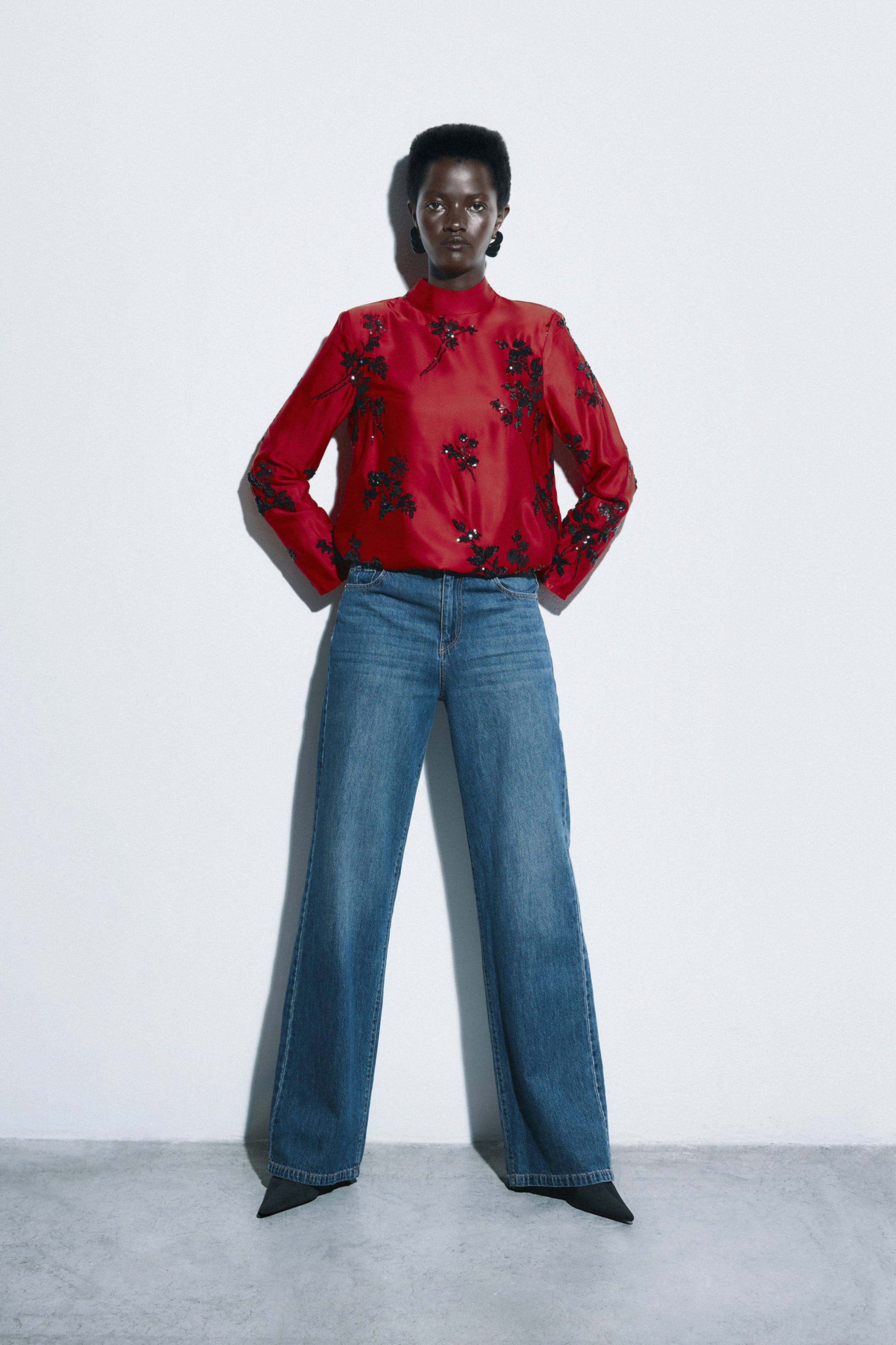 FROM DAY TO NIGHT FW25 WOMAN COLLECTION