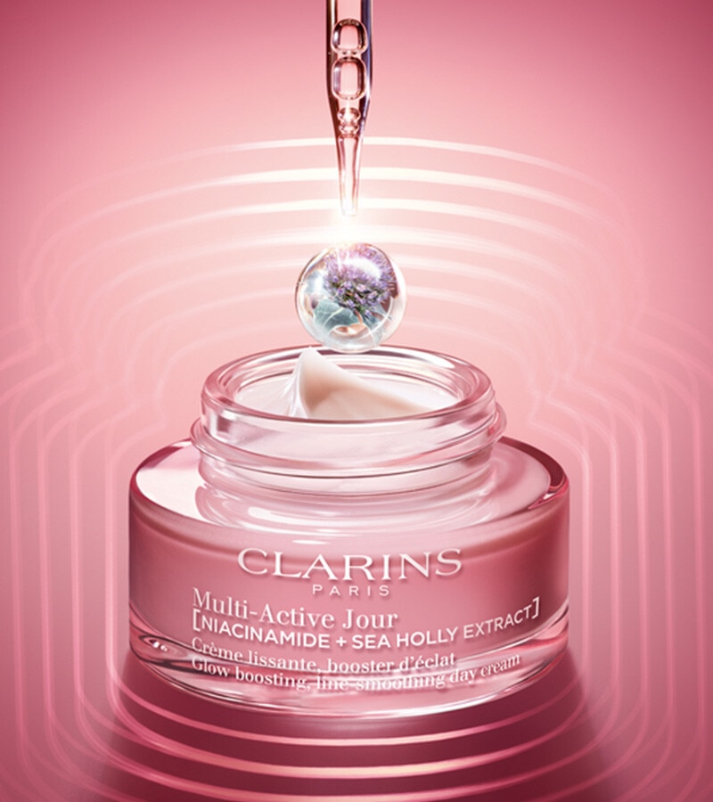 Descubra a coleção Multi-Active da Clarins na loja online El Corte Inglés 