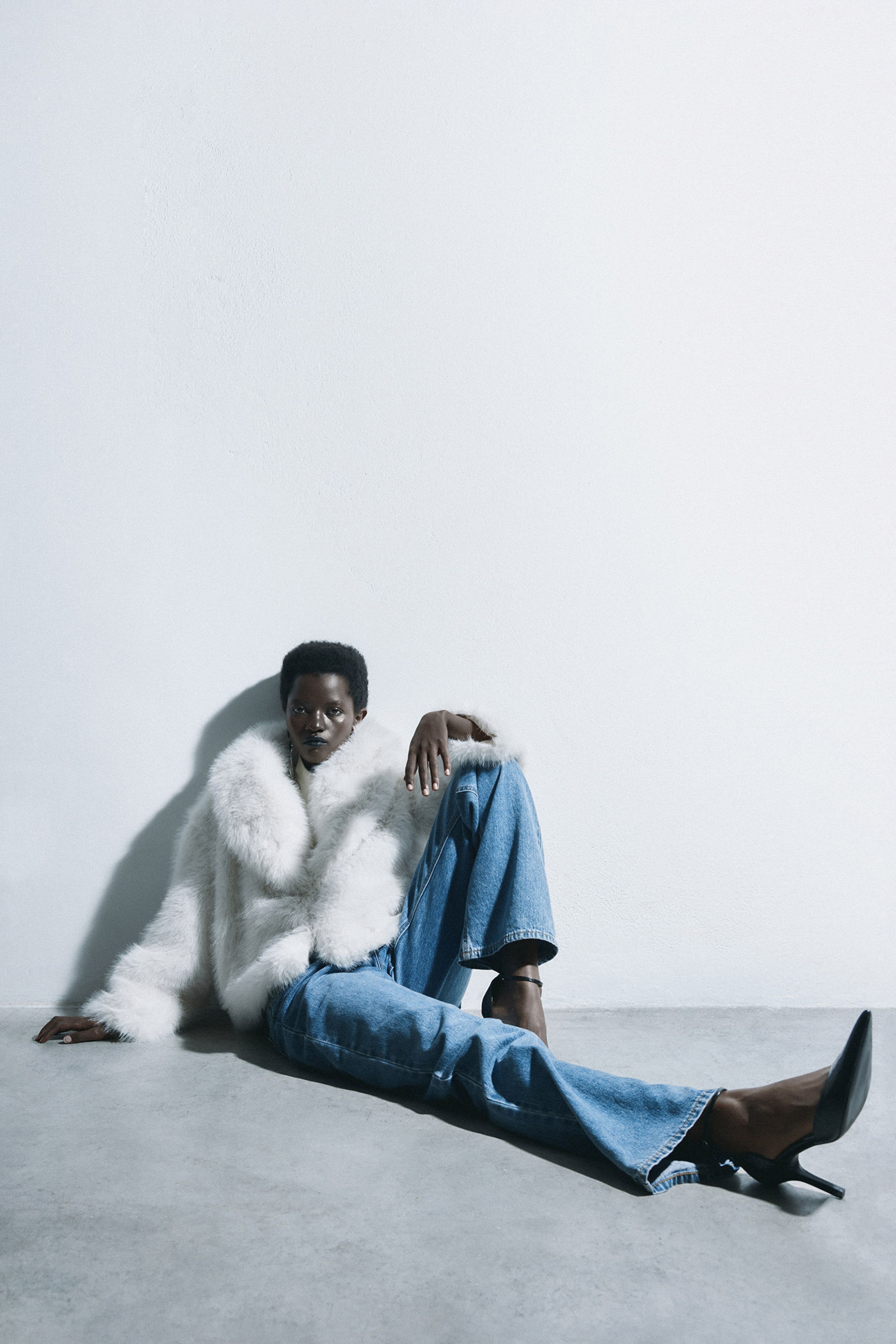 FROM DAY TO NIGHT FW25 WOMAN COLLECTION