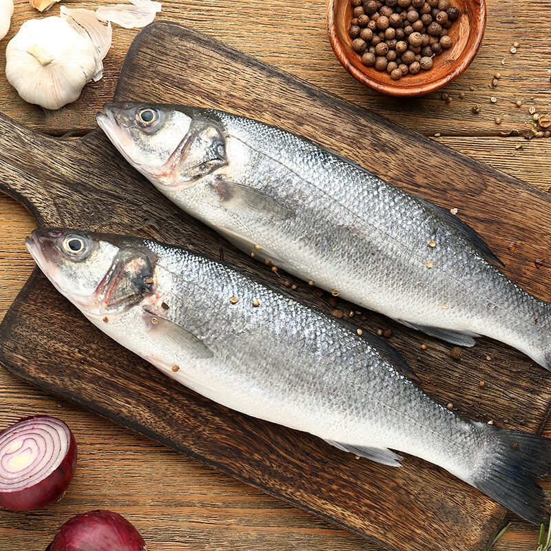 Lubina nacional de crianza peso aproximado pieza 1-1,5 kg