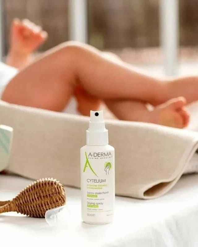 Higiene e cuidados do bebé