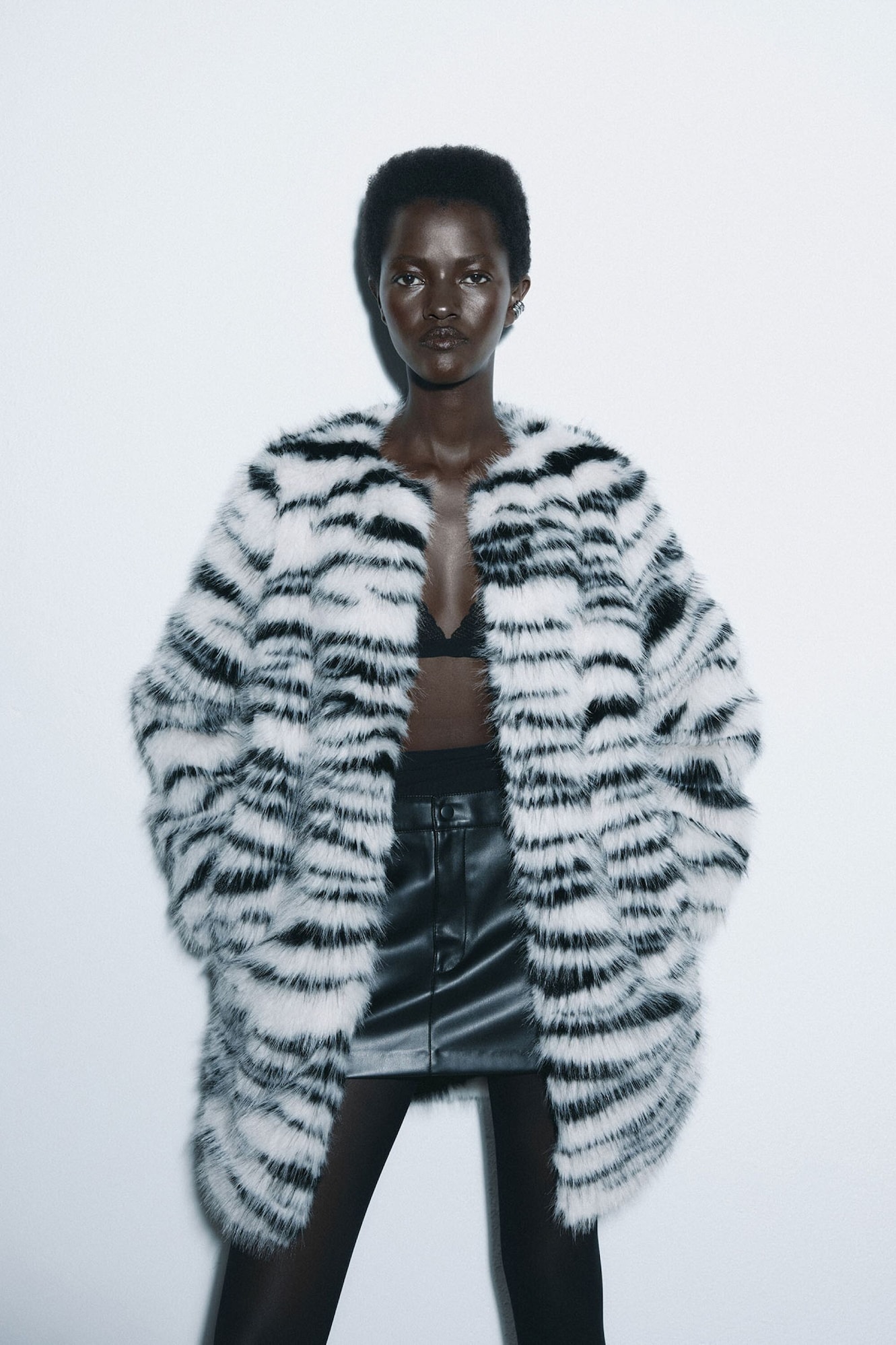 FROM DAY TO NIGHT FW25 WOMAN COLLECTION