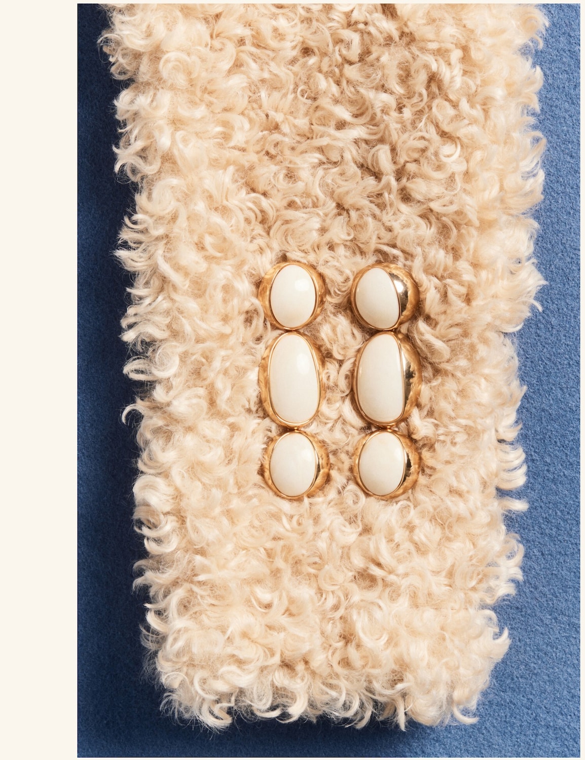 THE ULTIMATE (WOMAN) GIFT GUIDE