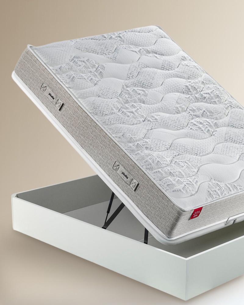 -50% en una selección de colchones y en todos los canapés