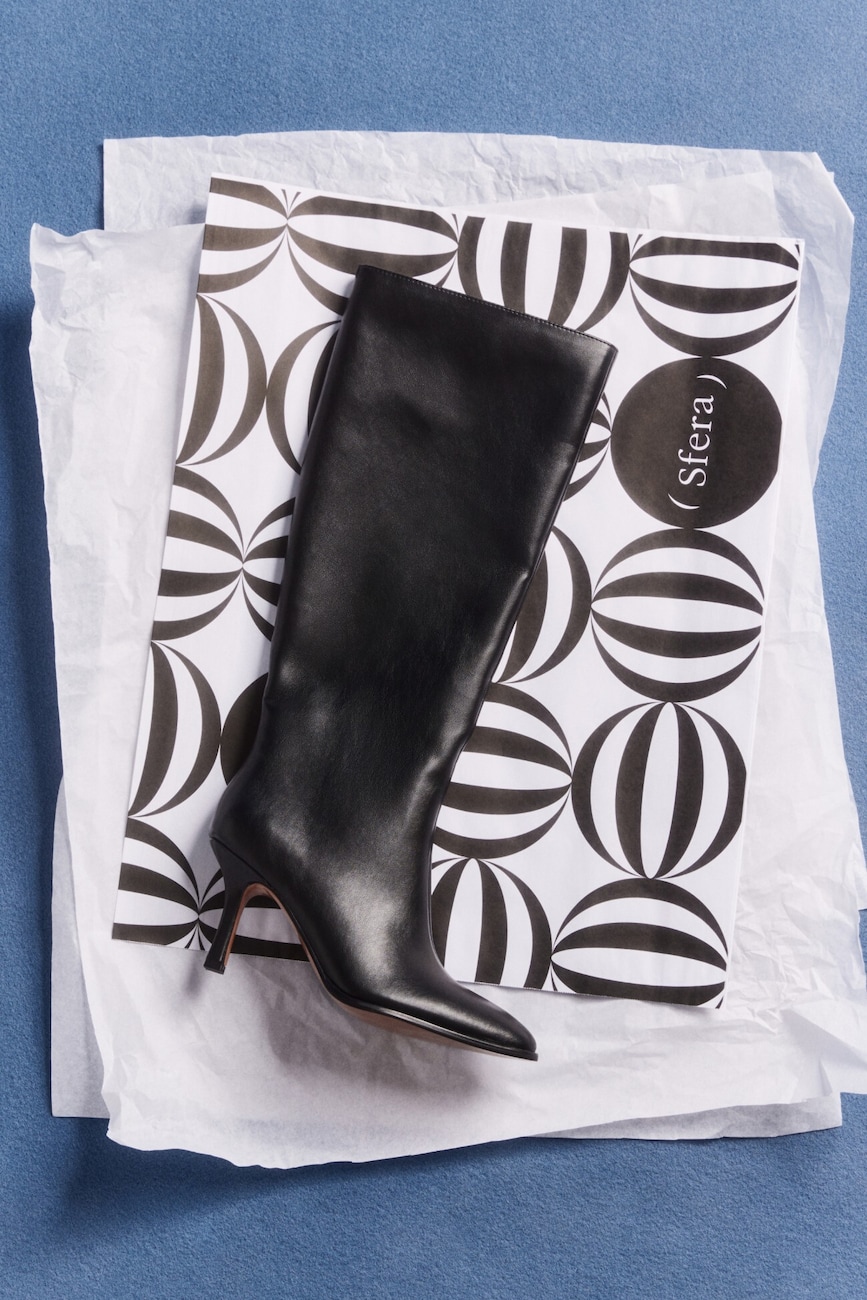 THE ULTIMATE (WOMAN) GIFT GUIDE