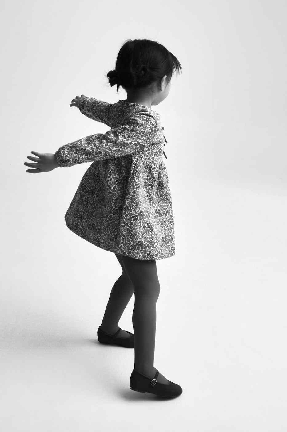 LITTLE CHRISTMAS PARTY KIDS FW25