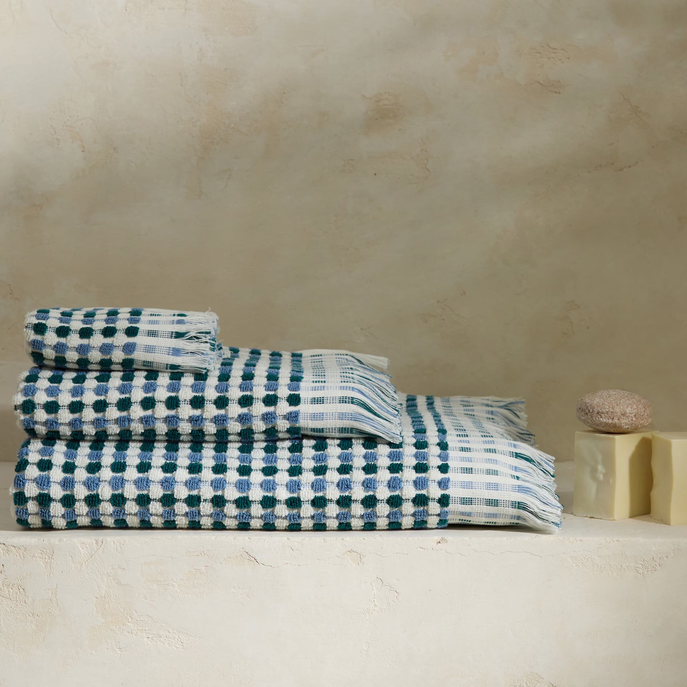 Ofertas límite · Toallas y albornoces hasta -50% +15% adicional*