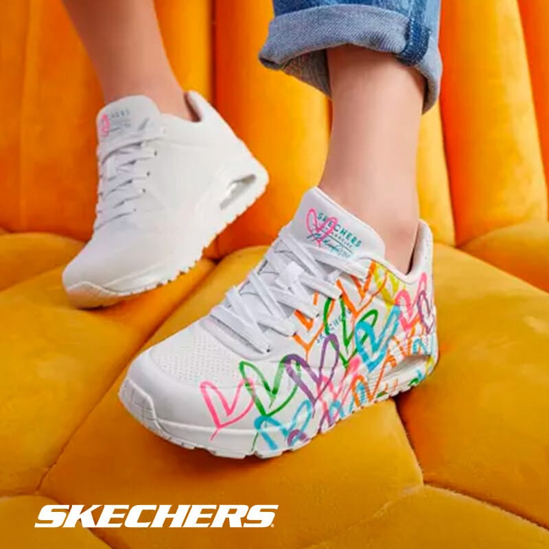Aproveitar os Saldos até -50% na marca Skechers em Sapatos Moda Infantil na loja online do El Corte Inglés