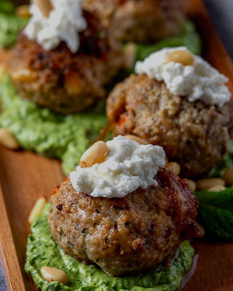 Almôndegas com Molho de Menta
