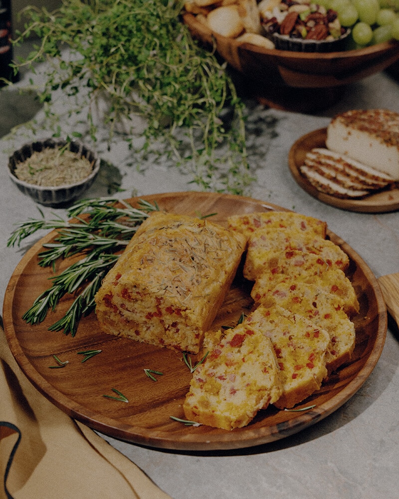 Bola de Carnes com Queijo da Ilha e Alecrim