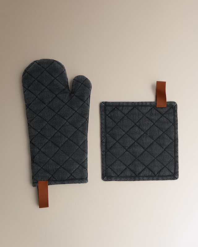 Conjunto de luva e pega