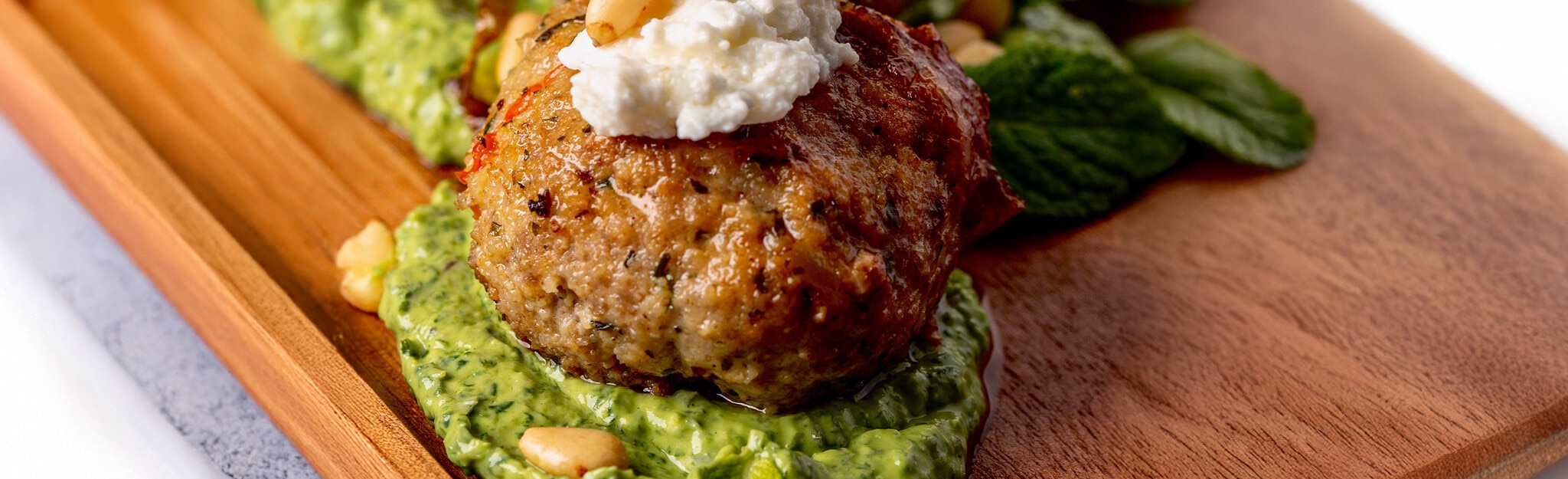 Almôndegas com Molho de Menta