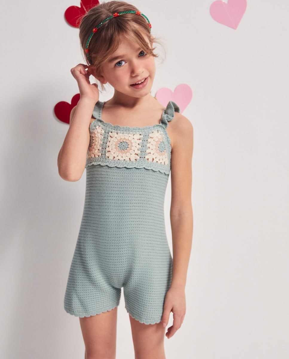 Imagem 0 de Macacão de Tricot com Peitilho