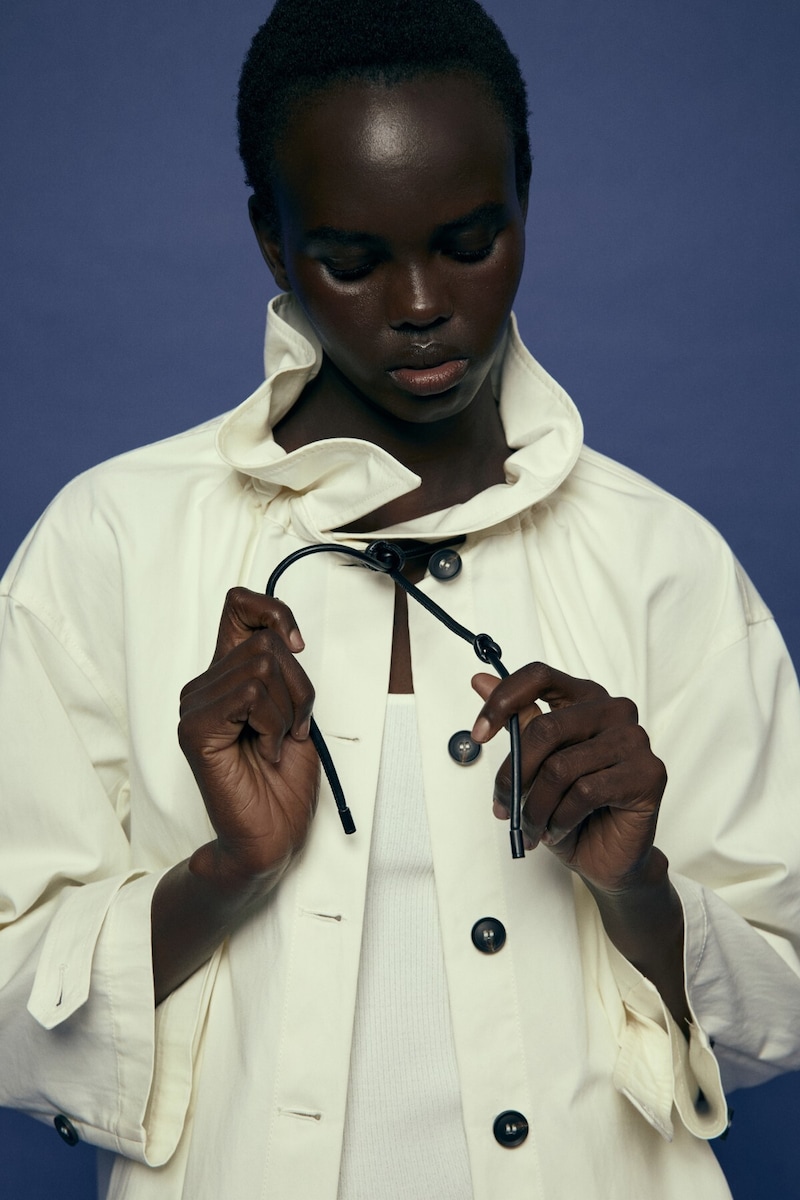 SOFT NEUTRALS WOMAN COLLECTION