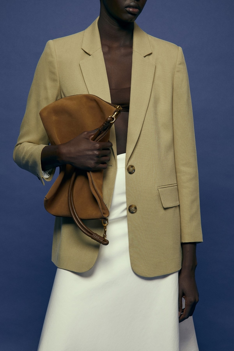 SOFT NEUTRALS WOMAN COLLECTION