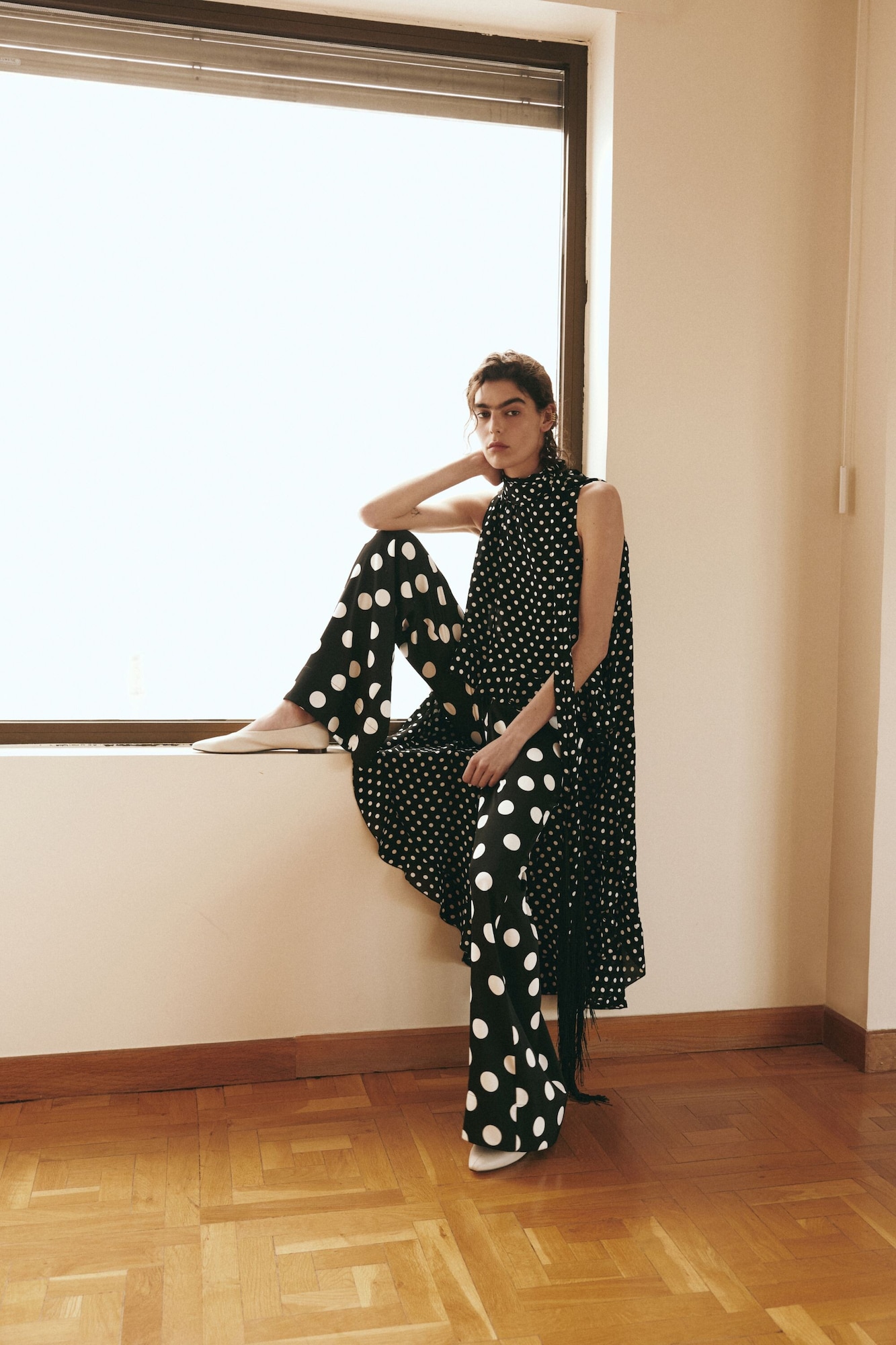 CONTEMPORARY POLKA DOTS