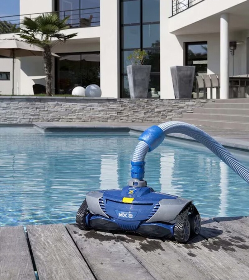 Limpar a fundo a piscina