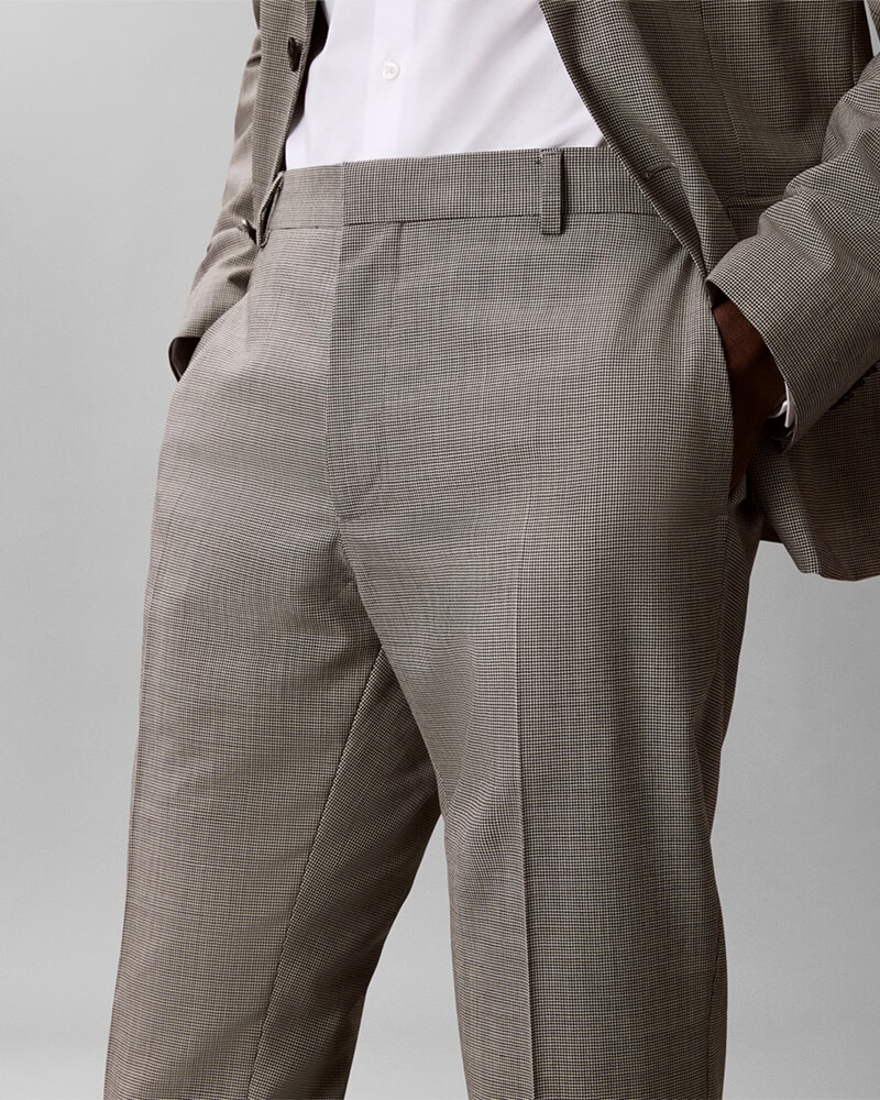 20260227 festa homem calcas