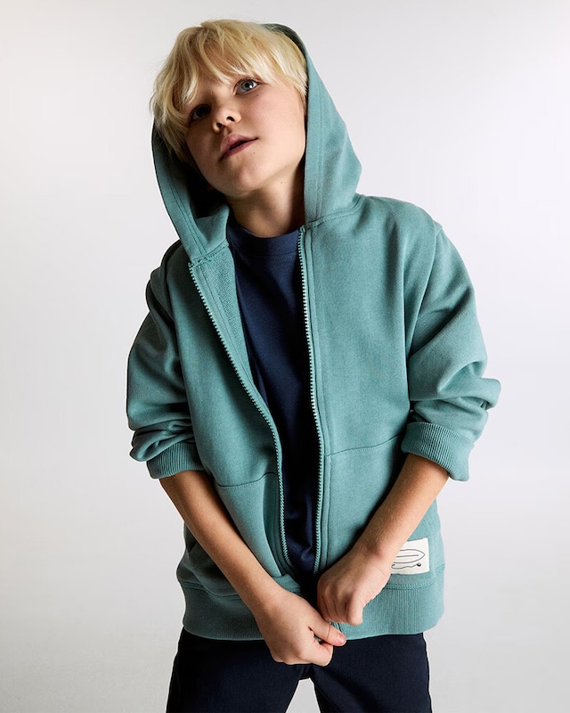 Veja a seleção de Fatos de Treino para menino em Moda Infantil na loja online do El Corte Inglés