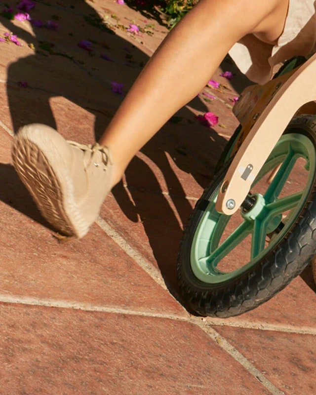 Veja os Sapatos de Atacador para menino na loja online do El Corte Inglés