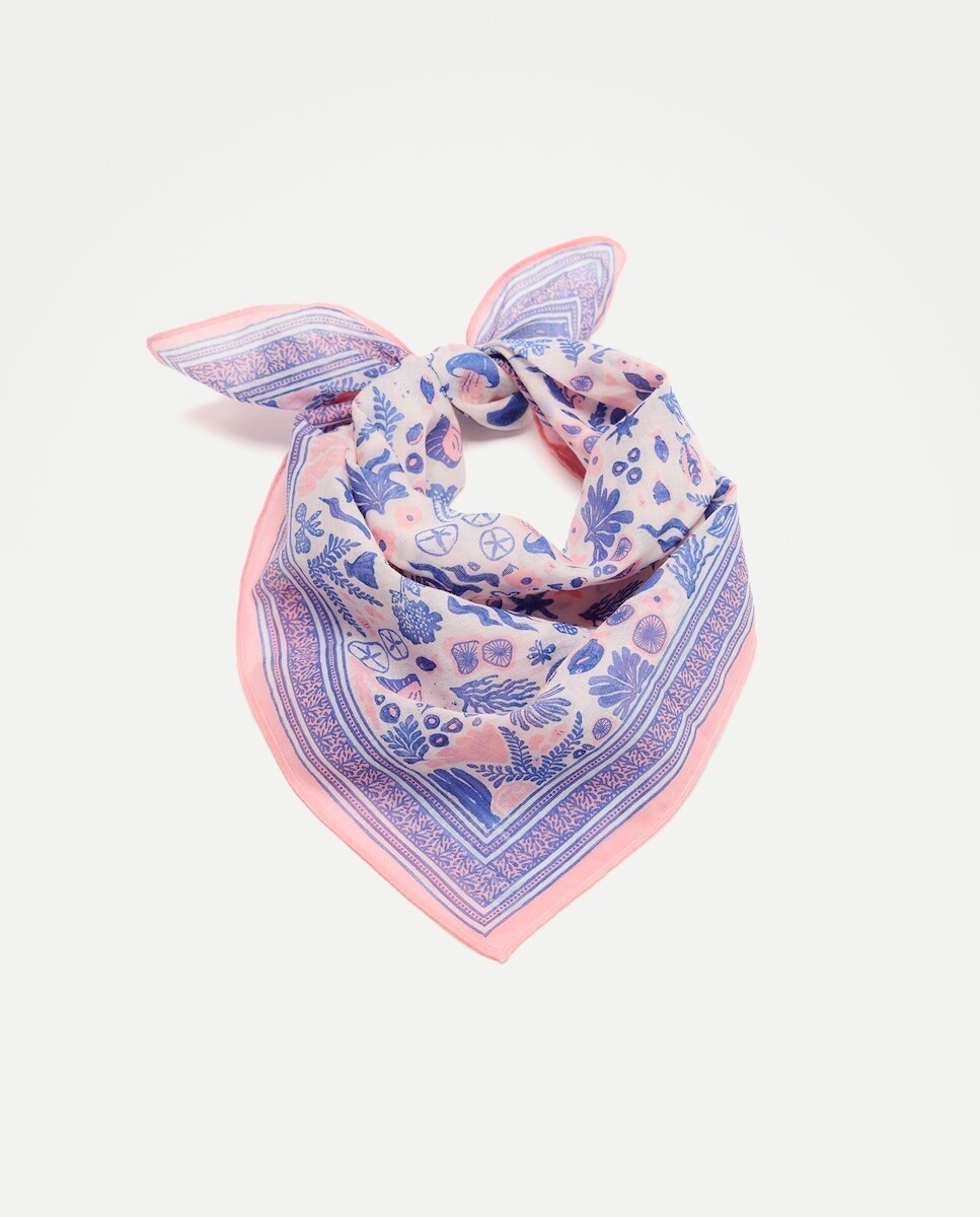 Imagem 0 de Lenço com Fantasia