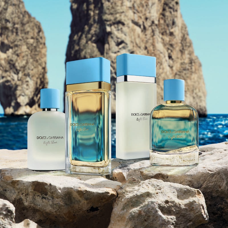 Descubra a linha Light Blue com fragrâncias de mulher e homem da marca Dolce&Gabbana