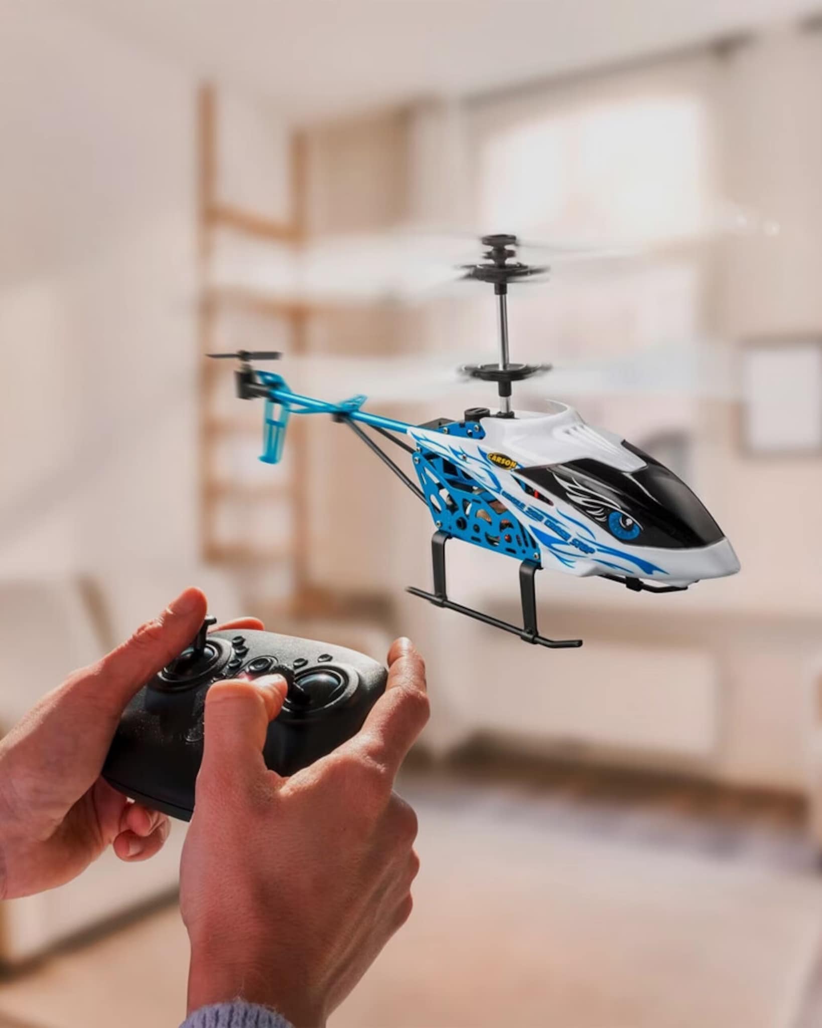 Brinquedos - Telecomandados