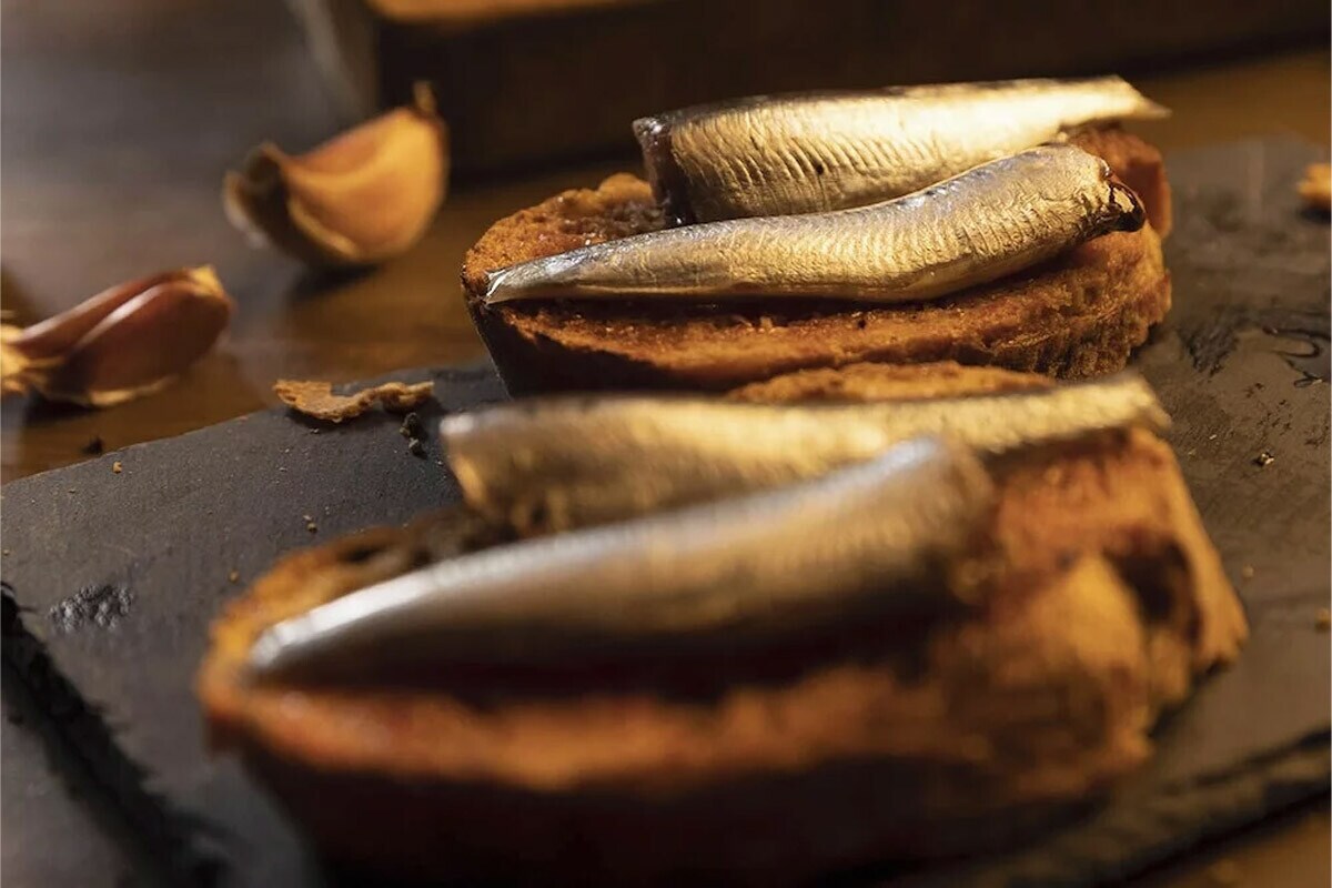 Mito o realidad: ¿las conservas de pescado y marisco ganan con un largo tiempo en la lata?