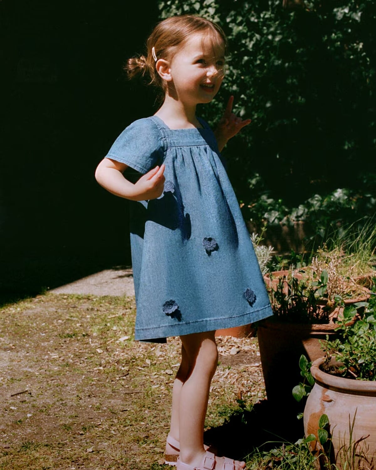 BEBÉ NIÑA