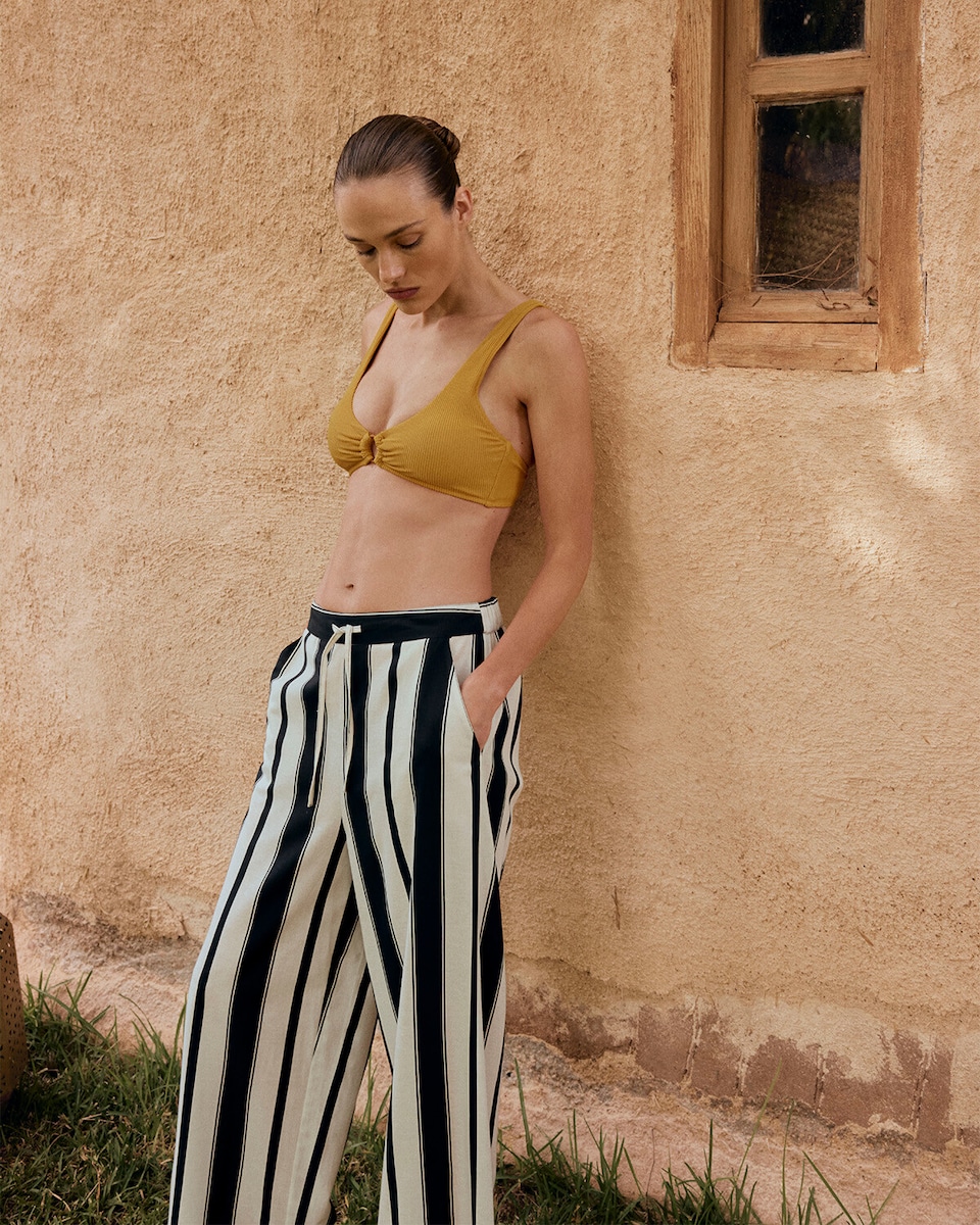 Énfasis · Moda Banho